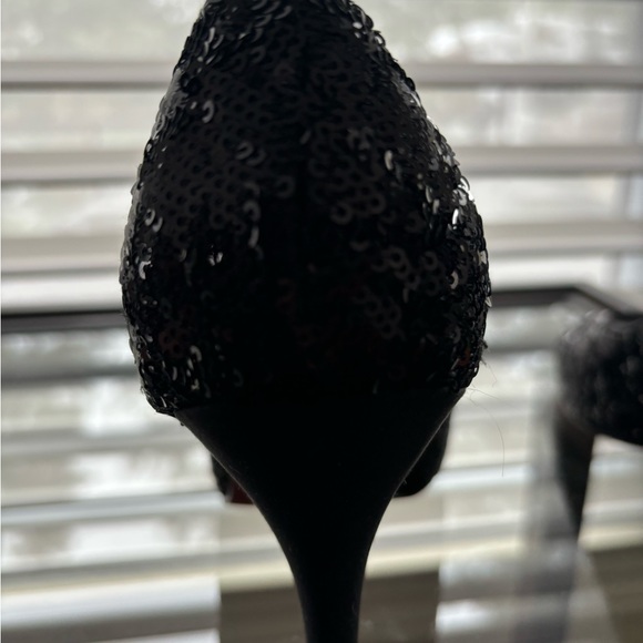 Black sequin peep-toe pumps - Picture 6 of 8